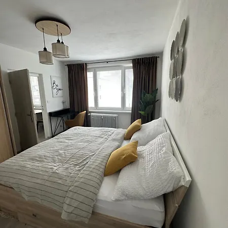 Stylove V Centre S Parkovanim Zadarmo Zv1 *