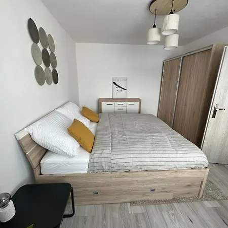 Lejlighed Stylove V Centre S Parkovanim Zadarmo Zv1